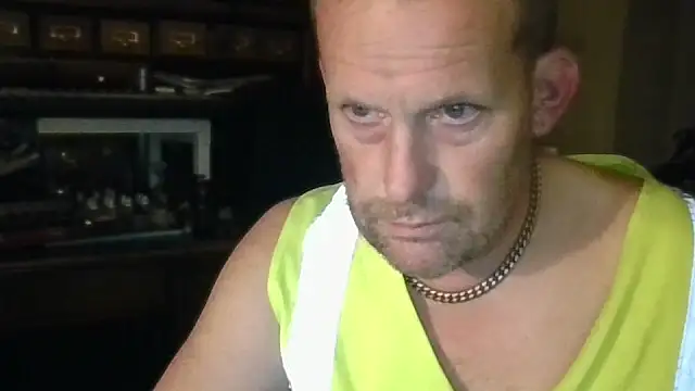 strokingjoe14585 online show from April 20, 2026, 10:29 am