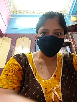 tulidas96778 online show from April 5, 2026, 2:18 am