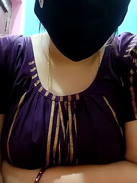 tulidas96778 online show from April 13, 2026, 10:41 am