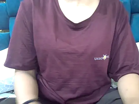 Aradya  online show from April 15, 2026, 7:58 pm