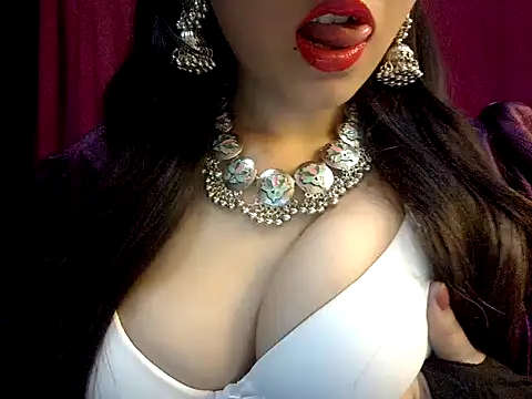 nadia doll69 online show from June 6, 2026, 6:57 pm