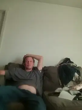 Snapshot of yourMasterisBored chatting on May 24, 2026, 1:44 pm yourMasterisBored online show from May 24, 2026, 1:44 pm