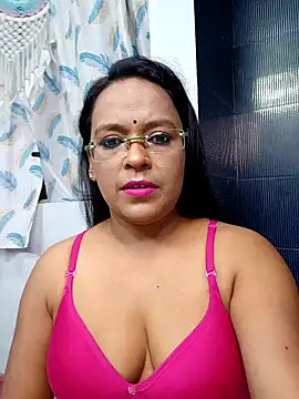 Snapshot of hornyrosy321 chatting on May 3, 2026, 5:16 pm hornyrosy321 online show from May 3, 2026, 5:16 pm