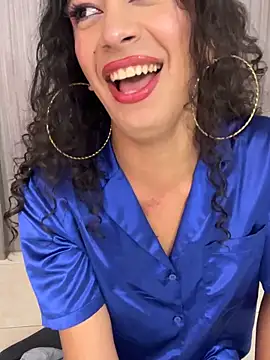 Lacolorinaa online show from April 13, 2026, 9:19 pm