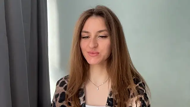 Moonstarisrares online show from April 8, 2026, 9:55 am