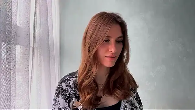 Moonstarisrares online show from March 28, 2026, 8:15 am