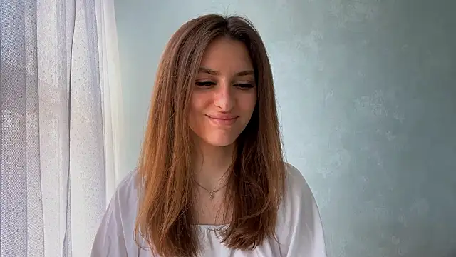 Moonstarisrares online show from March 29, 2026, 7:43 am