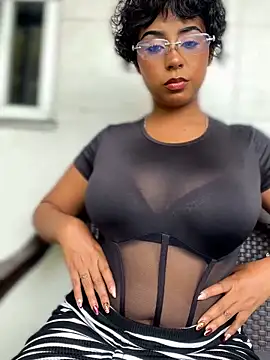 Snapshot of SamaraDesire chatting on May 10, 2026, 7:05 pm SamaraDesire online show from May 10, 2026, 7:05 pm