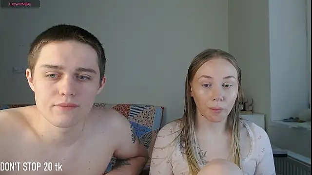MikeXEmilia online show from May 29, 2026, 7:14 am