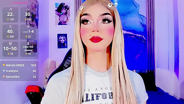 Snapshot of blonde_queen- chatting on July 16, 2026, 7:11 pm blonde queen- online show from July 16, 2026, 7:11 pm