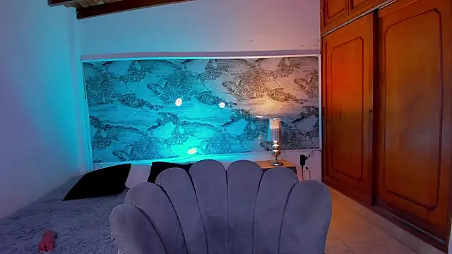 Liam Dustin online show from April 17, 2026, 10:34 pm