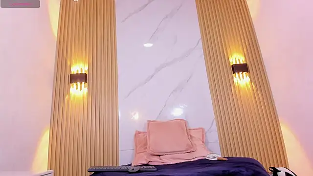 Liam Dustin online show from April 11, 2026, 4:20 am