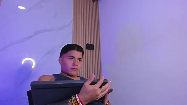 Liam Dustin online show from March 21, 2026, 8:46 pm