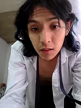 Noire boy online show from March 27, 2026, 6:53 pm