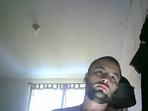 Snapshot of Relk130p chatting on April 5, 2026, 8:15 pm Relk130p online show from April 5, 2026, 8:15 pm