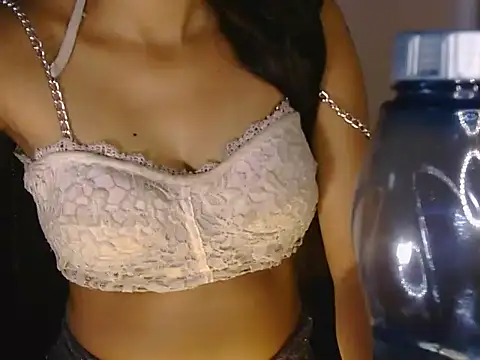 Tanisha cute online show from March 27, 2026, 4:32 am