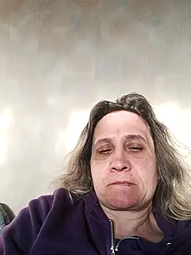 Snapshot of KatieLove133 chatting on April 25, 2026, 4:04 pm KatieLove133 online show from April 25, 2026, 4:04 pm
