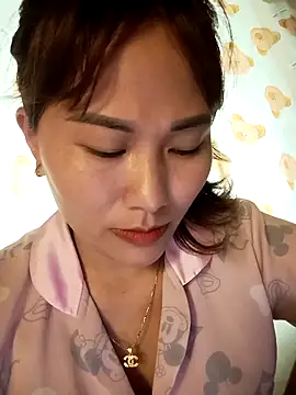 Snapshot of Lucxy-ki6 chatting on May 28, 2026, 12:07 am Lucxy-ki6 online show from May 28, 2026, 12:07 am
