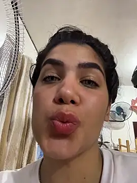 Hopeluna online show from March 19, 2026, 7:30 am