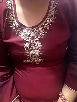Snapshot of Gujju_bhabhi69 chatting on May 8, 2026, 1:48 pm Gujju bhabhi69 online show from May 8, 2026, 1:48 pm