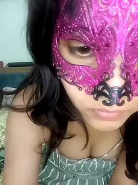 Snapshot of Hottymahi7 chatting on April 19, 2026, 6:10 pm Hottymahi7 online show from April 19, 2026, 6:10 pm