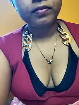 hotmiki online show from April 9, 2026, 7:03 am