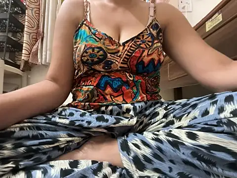 Snapshot of Noor_Sexy02 chatting on June 8, 2026, 2:23 am Noor Sexy02 online show from June 8, 2026, 2:23 am