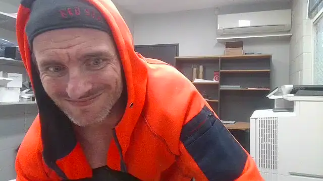 j3rkin4u86 online show from July 10, 2026, 9:37 pm