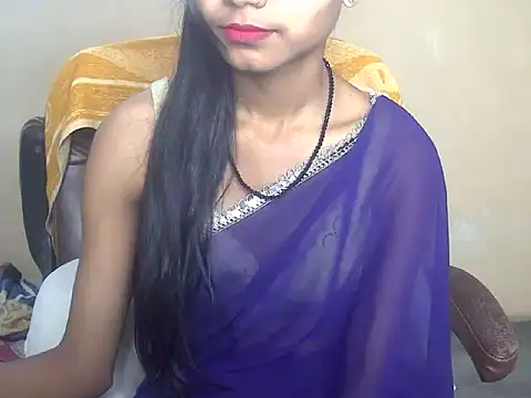 QueenOfDesire01 online show from April 8, 2026, 5:36 pm