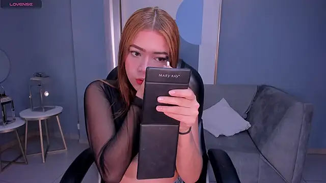 ArianaNova online show from April 18, 2026, 7:40 pm