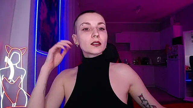 Hope Foxter online show from April 18, 2026, 8:53 pm