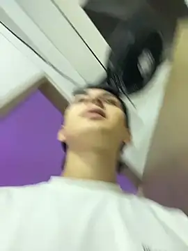 Andrew restrepoo online show from April 1, 2026, 12:13 am