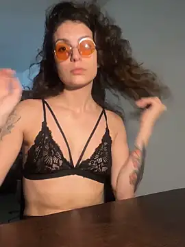 conejita000 online show from April 1, 2026, 2:57 am