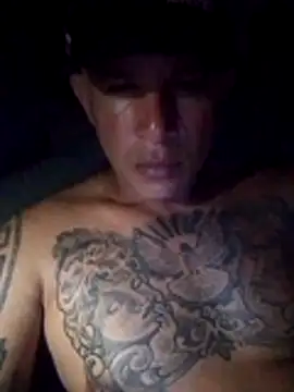 Luizz71 online show from April 18, 2026, 1:30 am