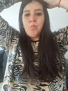 Snapshot of melucita chatting on April 12, 2026, 3:48 pm melucita online show from April 12, 2026, 3:48 pm