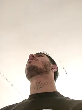 Thewildaliii0 online show from April 16, 2026, 2:07 pm