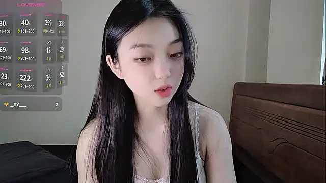 oblakitty  online show from April 6, 2026, 6:14 am