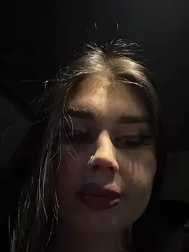 ItsKendra online show from April 10, 2026, 6:04 pm