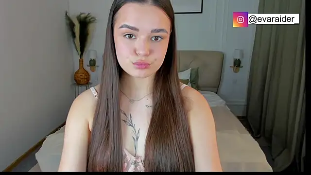 EvaRaider online show from March 30, 2026, 1:12 pm