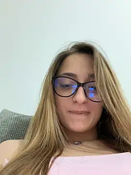 BiancaCharm online show from April 16, 2026, 9:39 pm