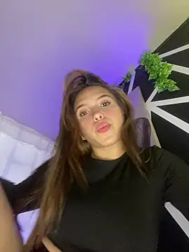 Snapshot of lunacandy_0 chatting on July 19, 2026, 8:27 pm lunacandy 0 online show from July 19, 2026, 8:27 pm