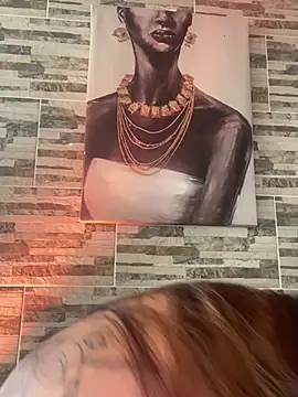 lunacandy 0 online show from April 17, 2026, 8:22 pm