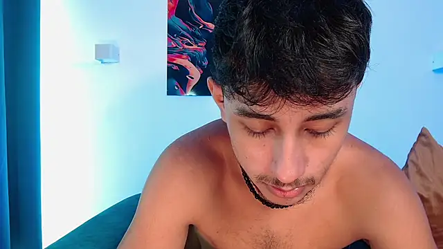 Vezzx online show from April 18, 2026, 6:54 pm