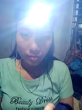 Snapshot of Leiley_98 chatting on April 19, 2026, 1:12 pm Leiley 98 online show from April 19, 2026, 1:12 pm