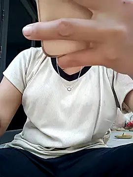 Leiley 98 online show from April 8, 2026, 2:57 am