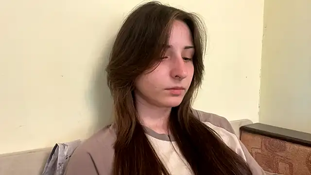 sakuraabloom7 online show from April 16, 2026, 3:35 pm