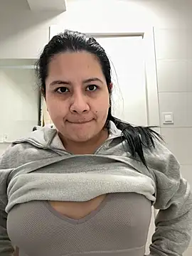 Tremenda7777 online show from March 25, 2026, 8:46 am