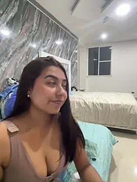 Snapshot of yuliana056 chatting on April 14, 2026, 1:54 am yuliana056 online show from April 14, 2026, 1:54 am