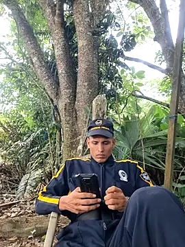 Snapshot of Flaco28king chatting on June 1, 2026, 1:44 pm Flaco28king online show from June 1, 2026, 1:44 pm