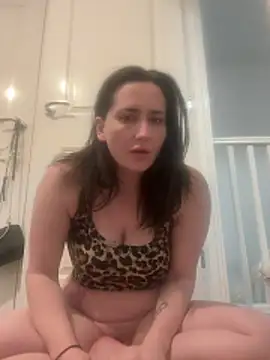 Siren  xxx online show from April 11, 2026, 8:18 am